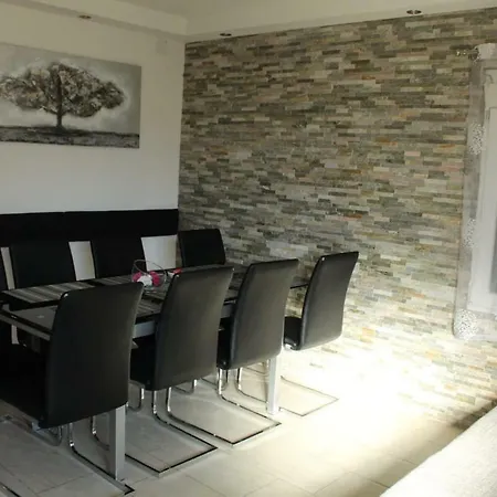 Pirovic Apartamento Turanj