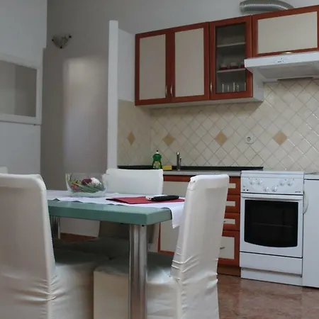 Pirovic Apartamento Turanj