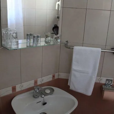 Pirovic Apartment *