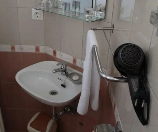 Pirovic Apartment