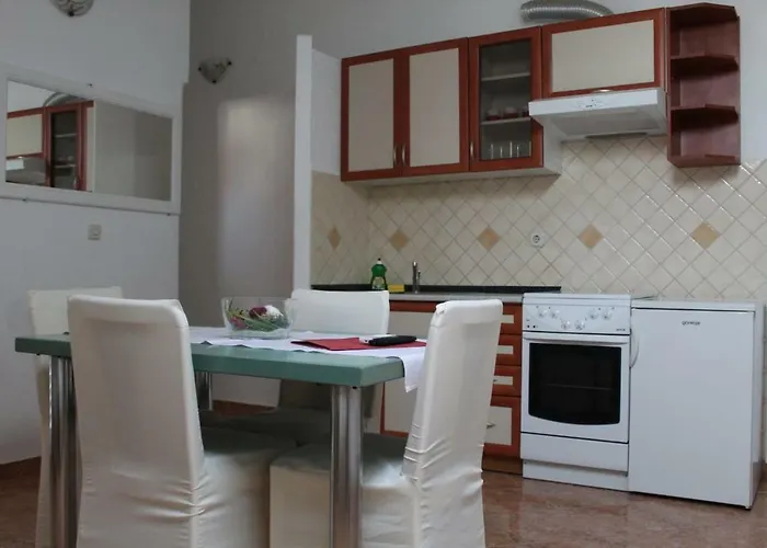 Pirovic Apartment Turanj