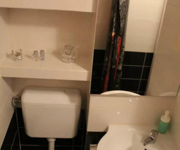 Pirovic Appartement *